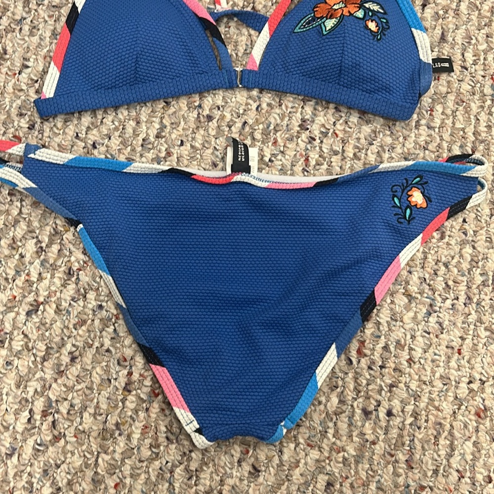 Design Lab Bikini - Picture 5 of 7
